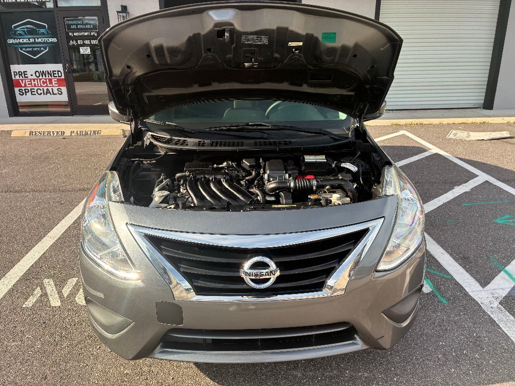 2016 Nissan Versa Sedan SV